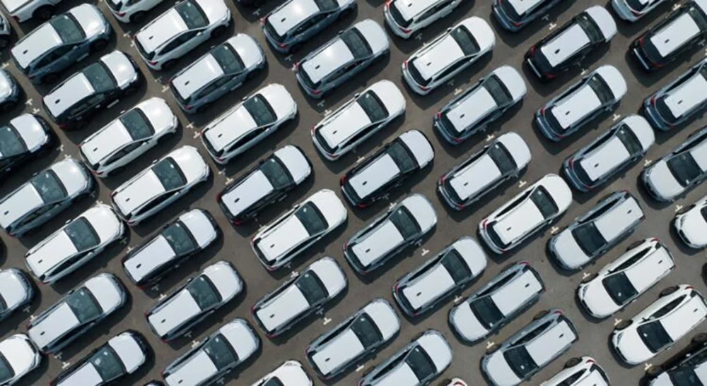 Droits de douane : une hausse des prix des voitures à prévoir « partout dans le monde »