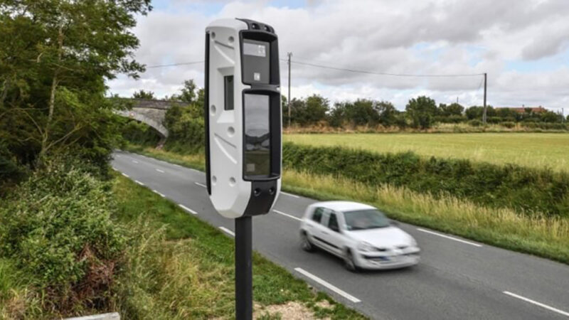 Le nouveau panneau 30 km/h n’était pas assez visible, ils refusent de payer leur amende !