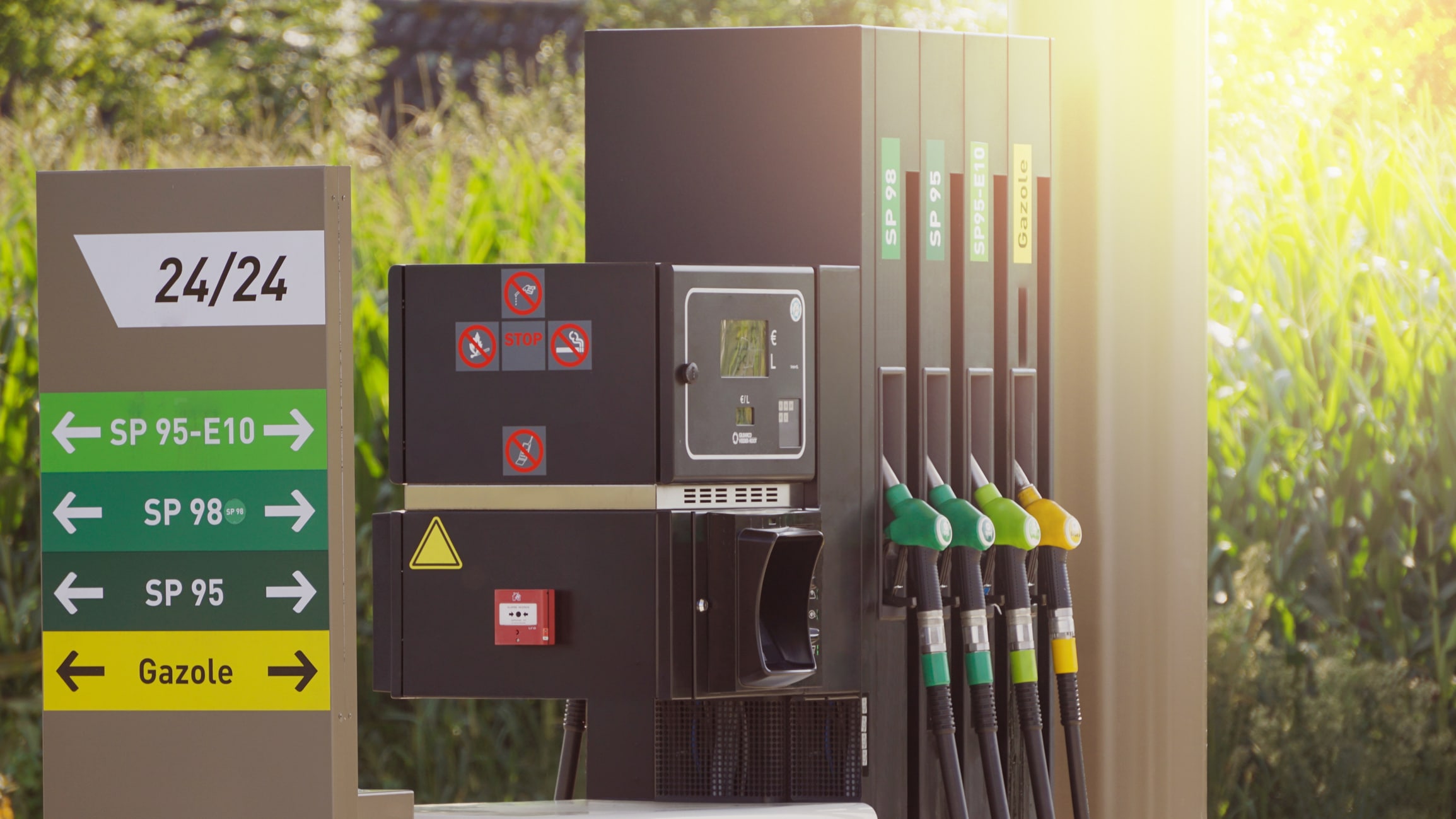 Ne faites plus jamais le plein à cette heure (sauf si vous aimez payer plus cher)