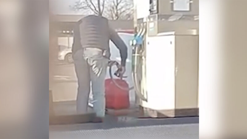 Doubs : Les poids lourds servaient littéralement de station-service à deux individus