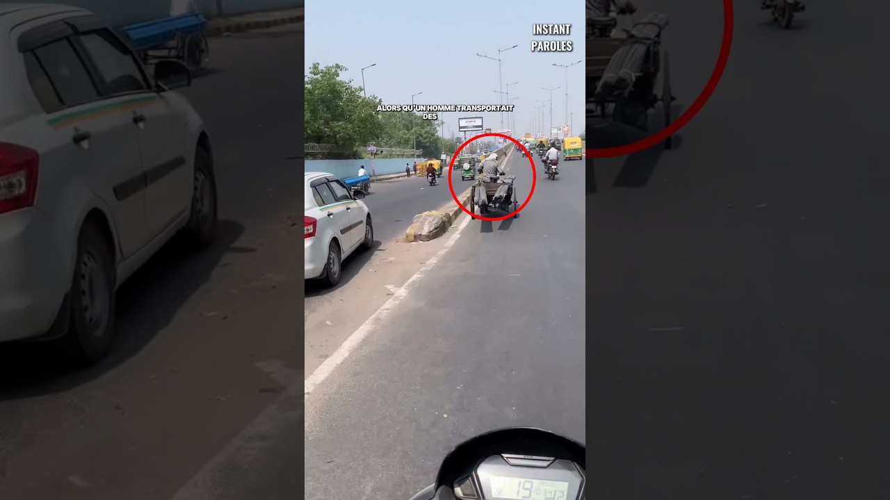 [Vidéo] Ce motard apporte une aide précieuse à cet homme en difficulté sur la route