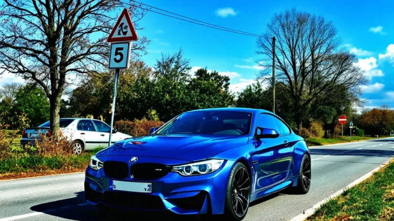 Jeune conducteur flashé en BMW à 214 km/h