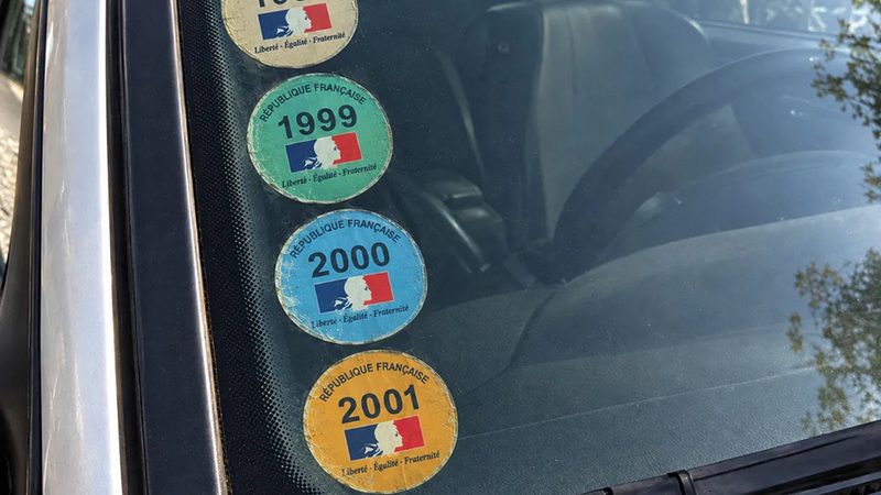 Vers le retour de la vignette automobile pour augmenter les recettes fiscales ?